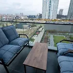 Lux Residence 1 Room 1 Saloon