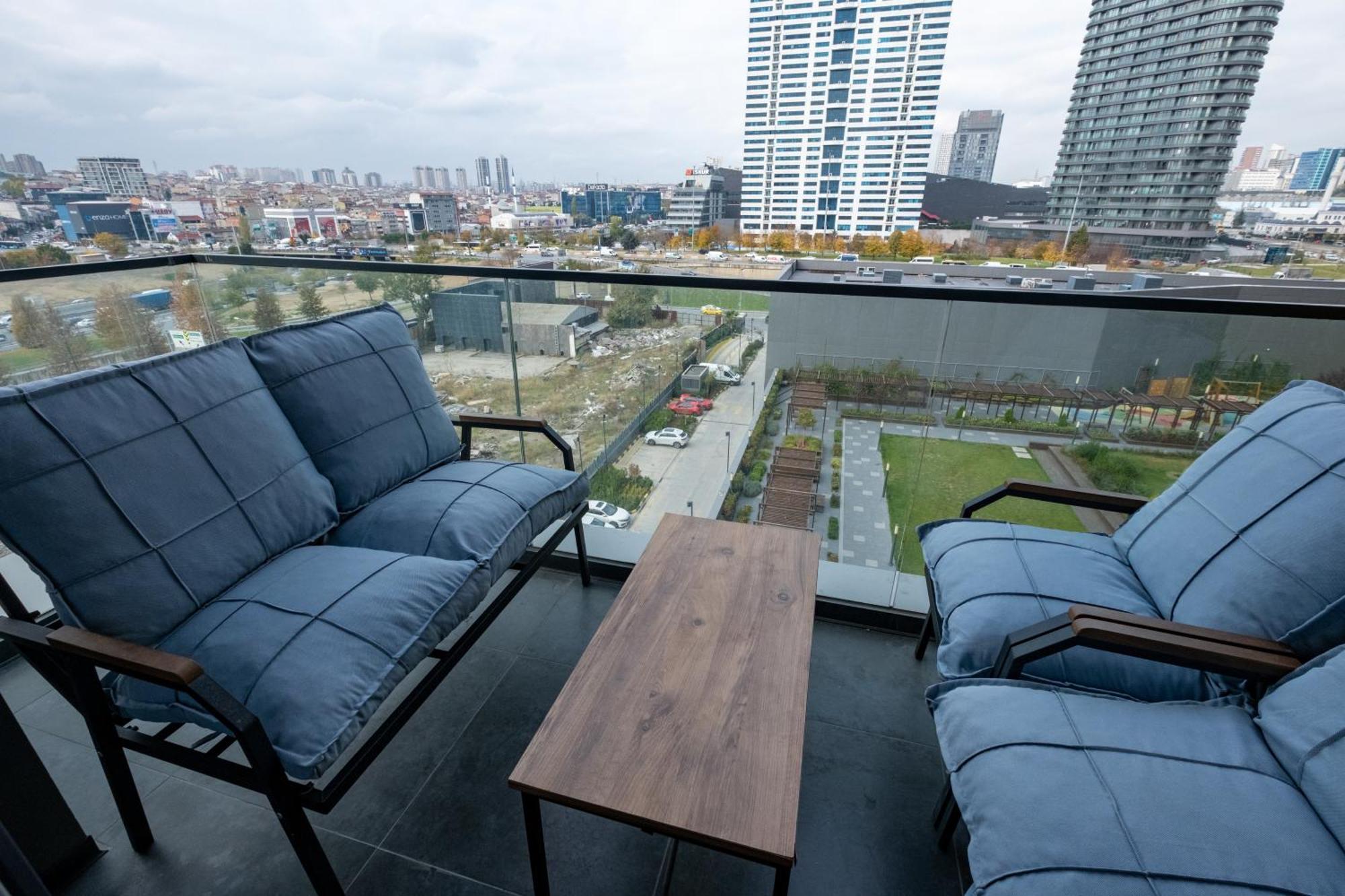 Lux 1 1 Saloon Daire İstanbul